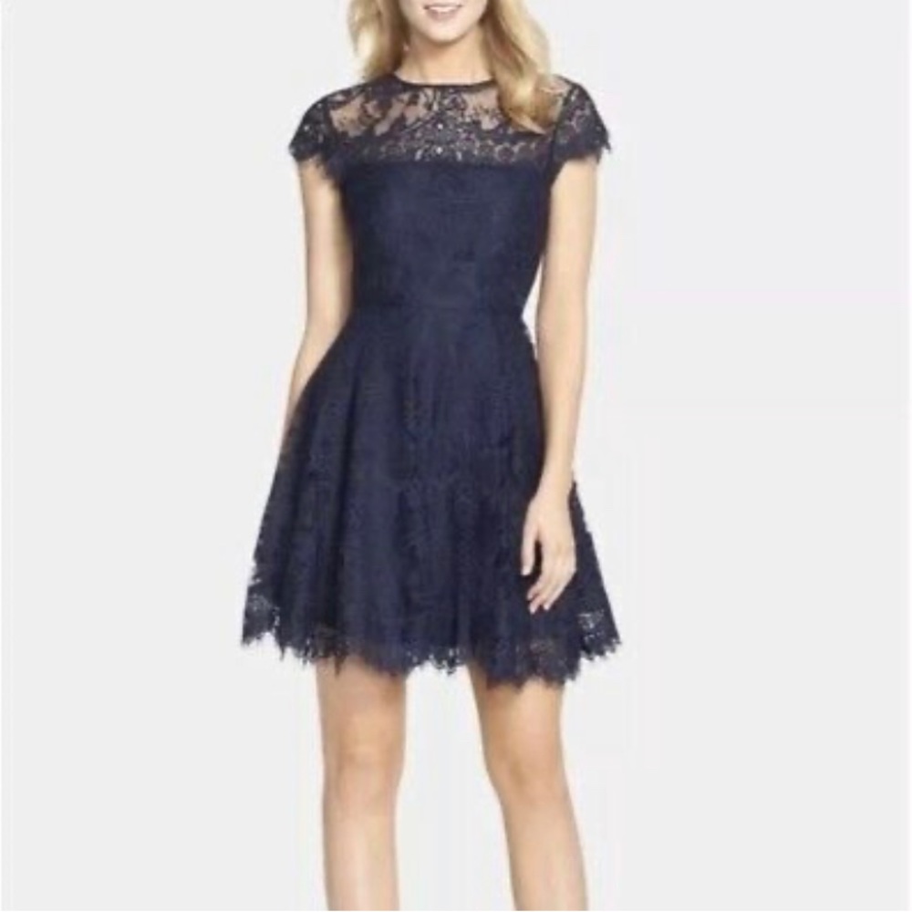 BB Dakota Women's Rhianna Lace Fit & Flare Dress size 2